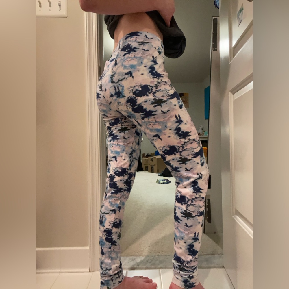 Avatar themed leggings women’s small